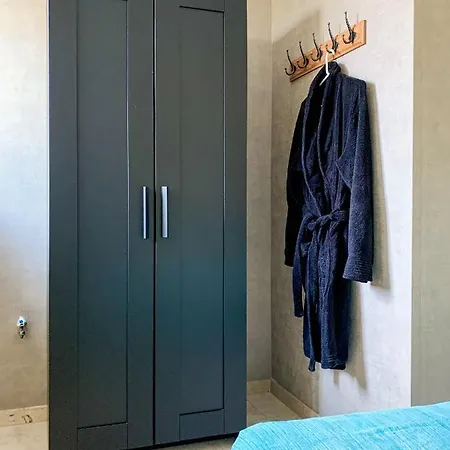 Kluiskade 24 * Maasland