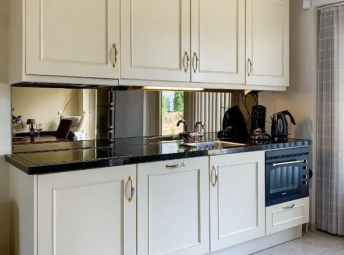 Kluiskade 24 Pensión Maasland